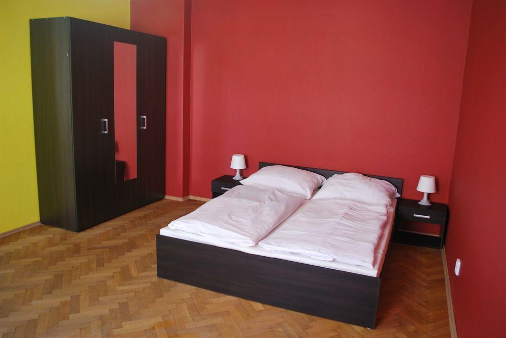 Mariánské Lázně Hostel Foster מראה חיצוני תמונה