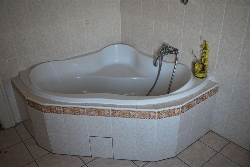 Mariánské Lázně Hostel Foster מראה חיצוני תמונה