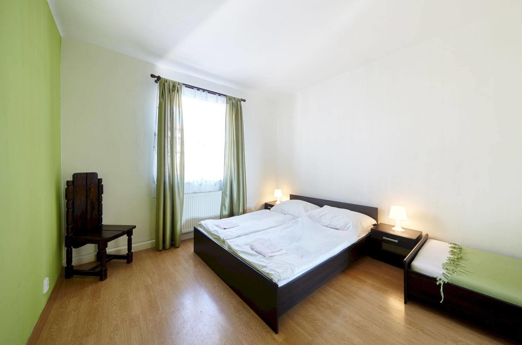 Mariánské Lázně Hostel Foster מראה חיצוני תמונה